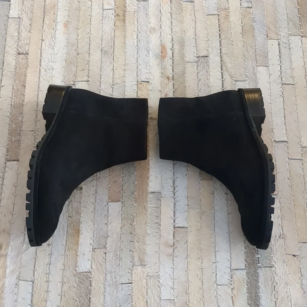 Stuart Weitzman Maelie Black Sport Suede Boots - Picture 4 of 10